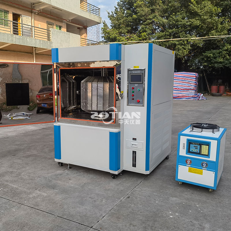 風冷式氙燈試驗機 配工業冷水機 風冷式氙燈試驗機 配工業冷水機